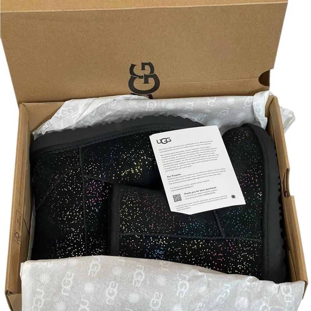 New! UGG Kids Classic II Shimmer SKY boots size 1